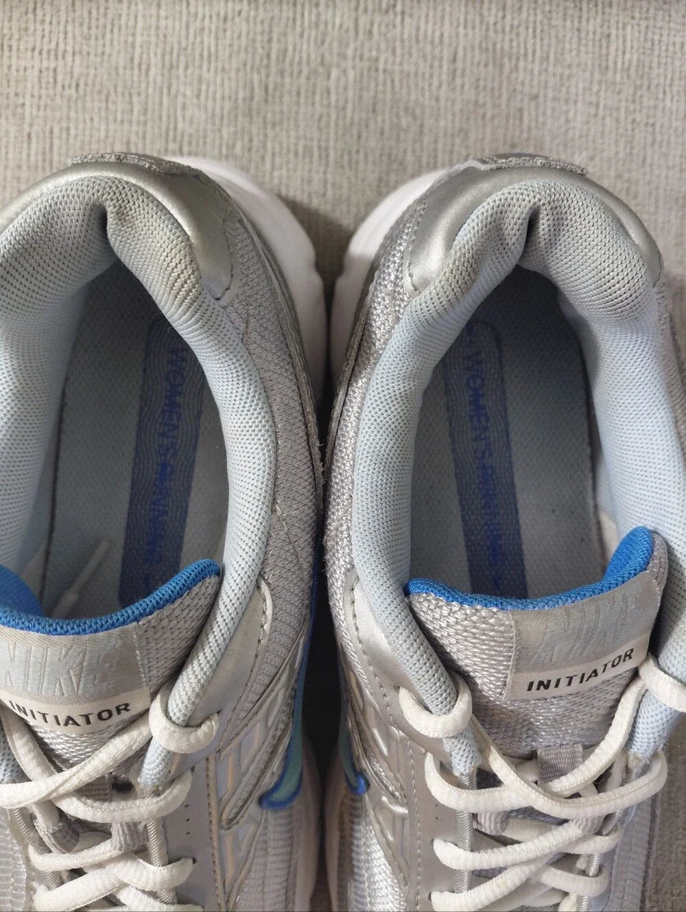Nike Women's Initiator Silver with Light Blue Accent Running Sneakers